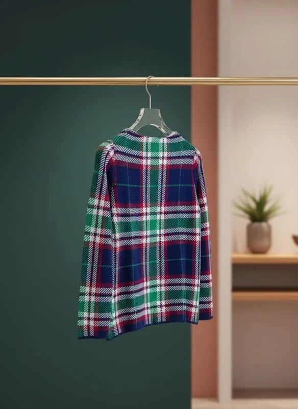 پلیور چهارخانه زنانه بافت مدل “Classic Tartan”