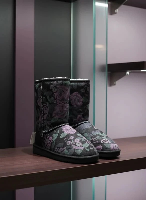 بوت دخترانه طرح گل مدل Floral Winter Boots