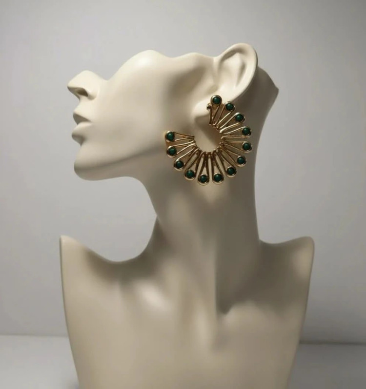 گوشواره زنانه مدل Emerald Sunburst Hoop