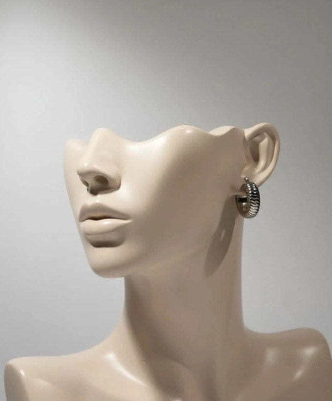 گوشواره زنانه مدل Black Arc Hoop