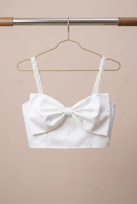 کراپ تاپ سفید پاپیونی بند مرواریدی White Bow Front Crop Top with Pearl Straps