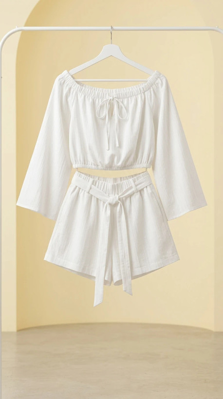 ست دو تکه کراپ و شورتک سفید (White Co-ord Crop & Shorts Set)